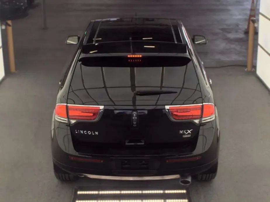 Used 2015 Lincoln MKX AWD w/ Equipment Group 102A image 5