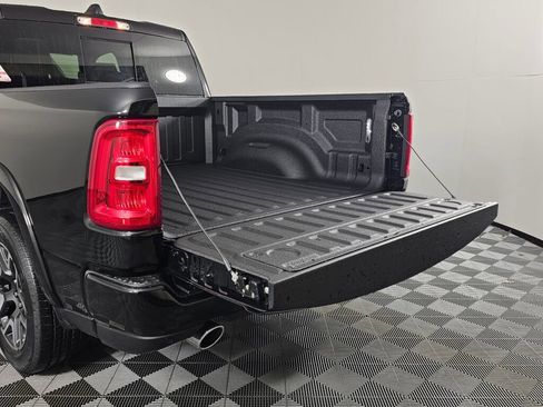 New 2026 RAM 1500 Laramie w/ Laramie Preferred Package AWD/4WD image 15