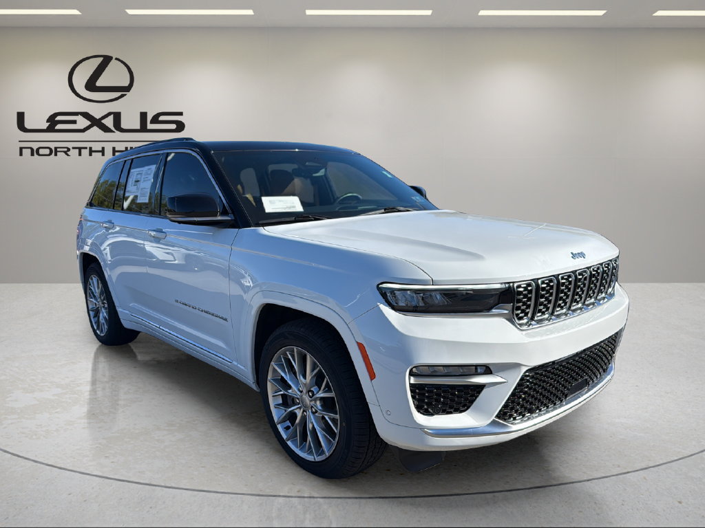 Used 2024 Jeep Grand Cherokee Summit AWD/4WD image 4