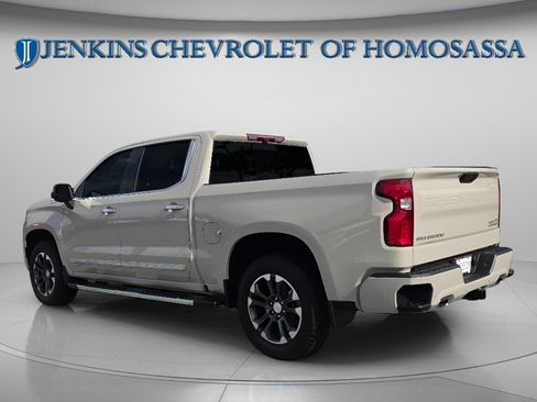 New 2026 Chevrolet Silverado 1500 High Country w/ Technology Package AWD/4WD image 8