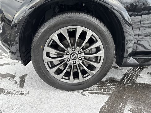 Used 2023 Nissan Armada Platinum w/ Captain's Chairs Package image 11