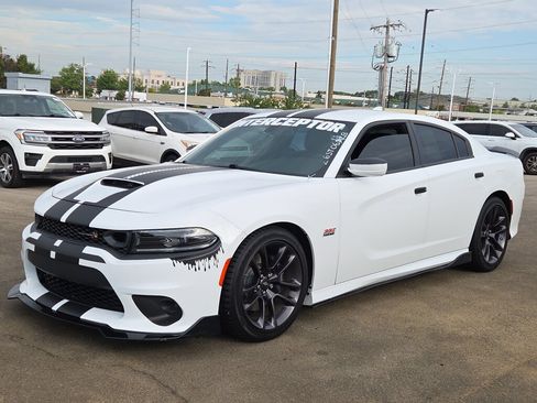 Used 2022 Dodge Charger Scat Pack RWD image 7