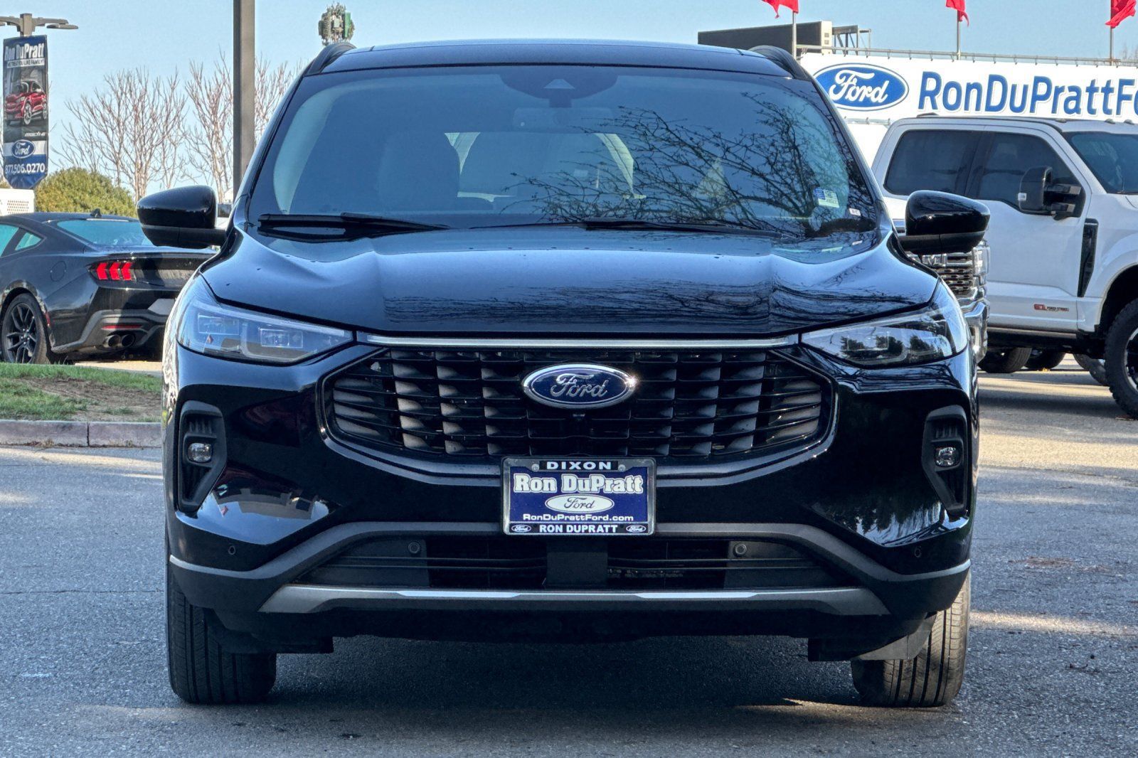 Used 2024 Ford Escape SE w/ PHEV Premium Package FWD image 9