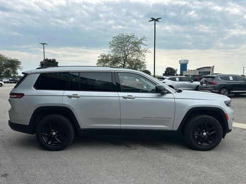 Used 2023 Jeep Grand Cherokee L Laredo w/ Luxury Tech Group I AWD/4WD image 8