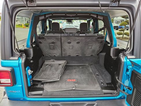 Used 2024 Jeep Wrangler Unlimited AWD/4WD image 13