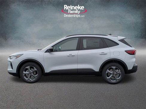 New 2025 Ford Escape ST-Line w/ Equipment Group 301A image 9