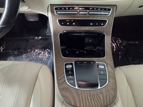 Used 2022 Mercedes-Benz E 350 Sedan image 13
