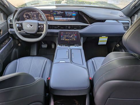 Used 2026 INFINITI QX80 4WD w/ Sport Exterior Package image 17