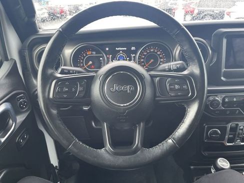 Used 2022 Jeep Wrangler Unlimited Sport AWD/4WD image 11