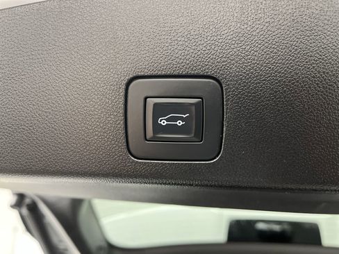 Certified 2021 Buick Encore GX Essence w/ Advanced Technology Package image 31