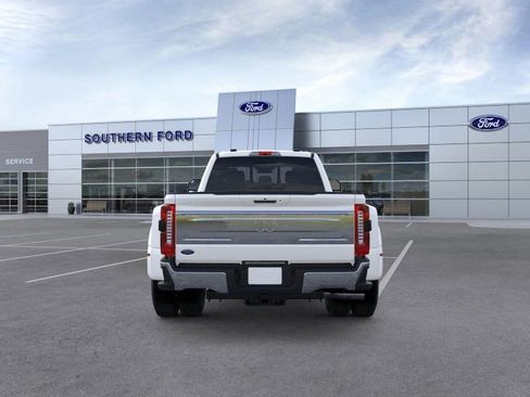 New 2026 Ford F350 King Ranch w/ Chrome Package image 5