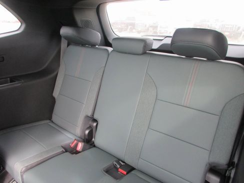 New 2026 GMC Acadia AT4 w/ Super Cruise Package image 15