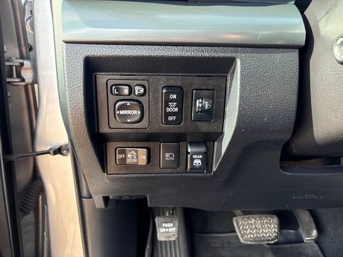 Used 2019 Toyota Tundra Platinum AWD/4WD image 23