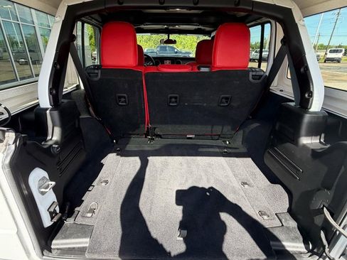 Used 2020 Jeep Wrangler Unlimited Sport S AWD/4WD image 15
