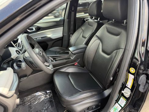 Certified 2024 Jeep Compass Limited AWD/4WD image 13