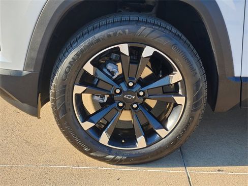 Used 2026 Chevrolet Equinox RS w/ Convenience Package III FWD image 17
