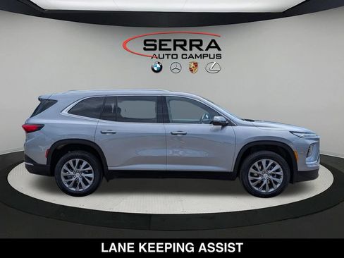Used 2025 Buick Enclave Preferred w/ Power Package FWD image 13