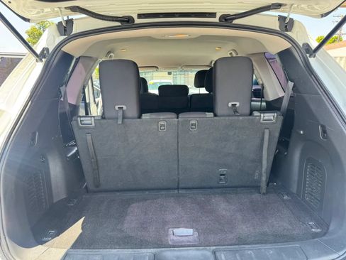 Used 2017 Nissan Pathfinder S FWD image 16