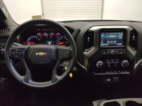 Used 2019 Chevrolet Silverado 1500 Custom w/ Custom Value Package image 22
