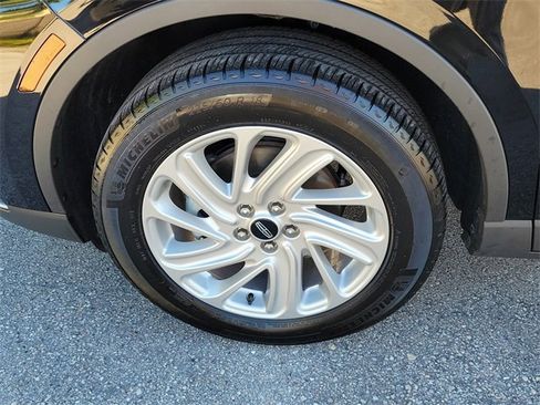 Certified 2024 Lincoln Corsair FWD image 8