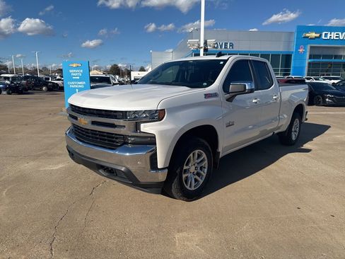 Used 2019 Chevrolet Silverado 1500 LT w/ Texas Edition image 1