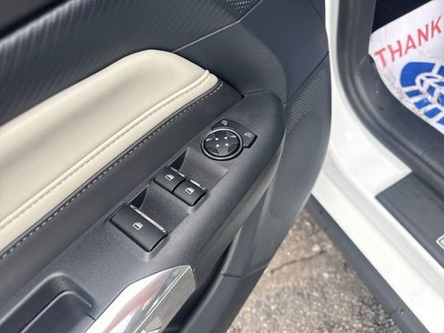 Used 2025 Ford Mustang Premium image 23