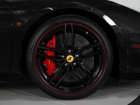 Used 2017 Ferrari 488 GTB RWD image 26