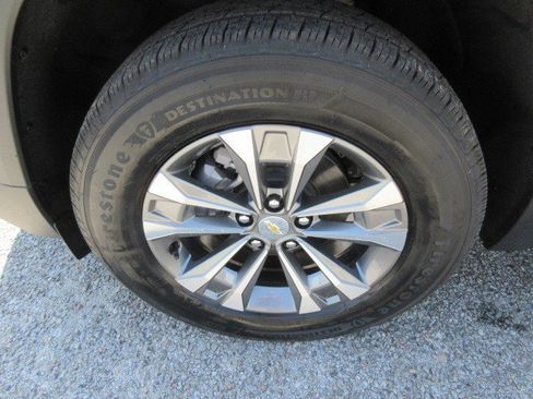 New 2026 Chevrolet Equinox LT FWD image 12