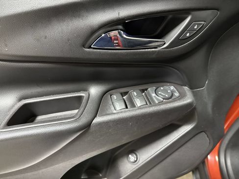 Used 2020 Chevrolet Equinox LT w/ Driver Convenience Package FWD image 20