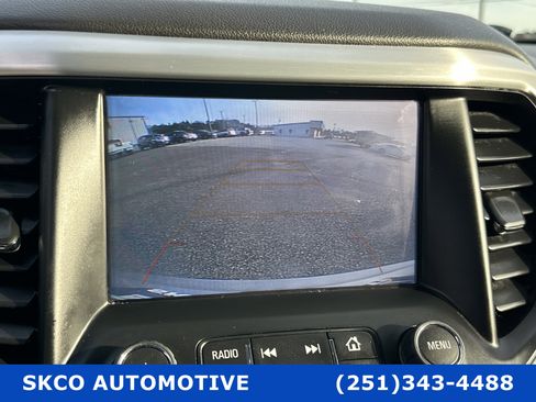 Used 2019 GMC Acadia SLE w/ Driver Alert Package I image 10