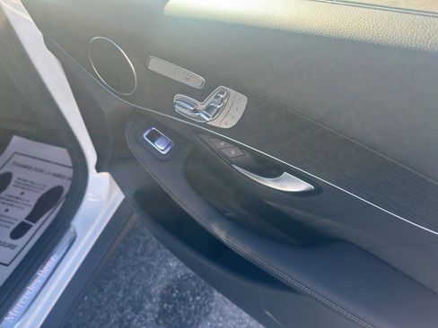 Used 2022 Mercedes-Benz GLC 300 4MATIC image 19