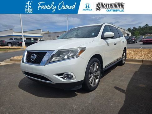Used 2016 Nissan Pathfinder Platinum image 1