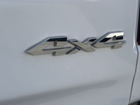 Used 2022 RAM 1500 Laramie w/ Sport Appearance Package AWD/4WD image 14