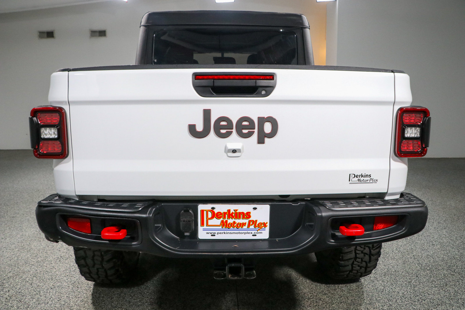 Used 2023 Jeep Gladiator Rubicon w/ LED Lighting Group AWD/4WD image 8