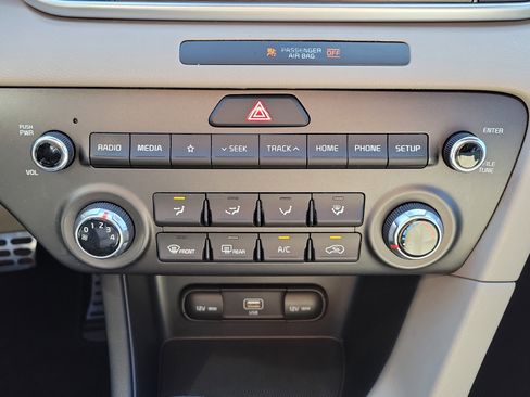 Used 2020 Kia Sportage S w/ S FWD Sunroof Package image 34