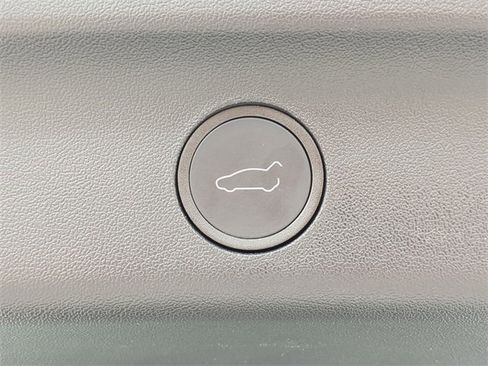 Used 2023 Tesla Model Y Long Range image 13