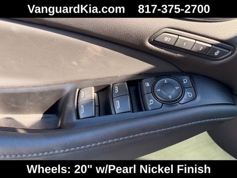 Used 2022 Buick Enclave Avenir w/ Avenir Technology Package image 20