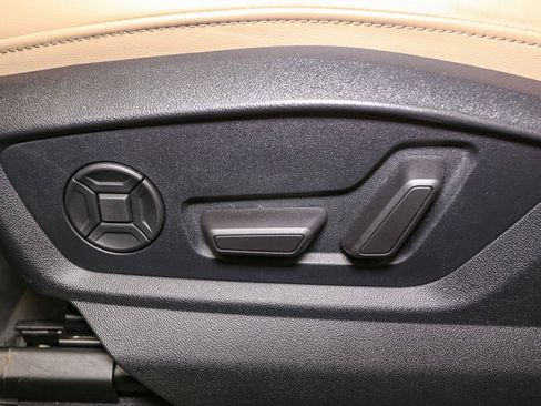 Used 2023 Audi Q8 Premium w/ Convenience Package AWD/4WD image 42