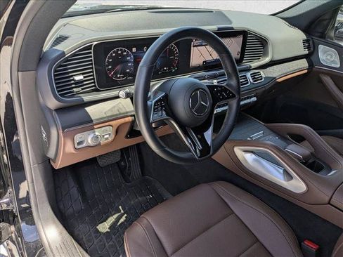Used 2025 Mercedes-Benz GLE 450e 4MATIC image 9