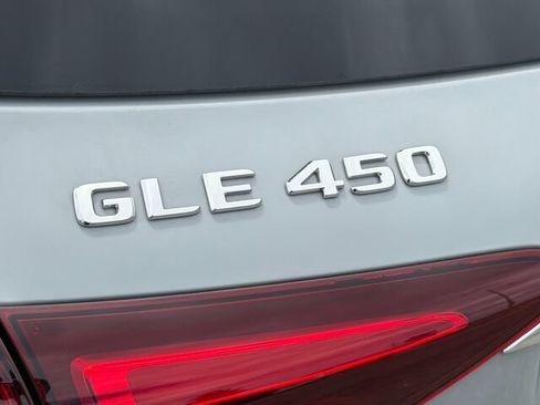 Certified 2025 Mercedes-Benz GLE 450 4MATIC image 37