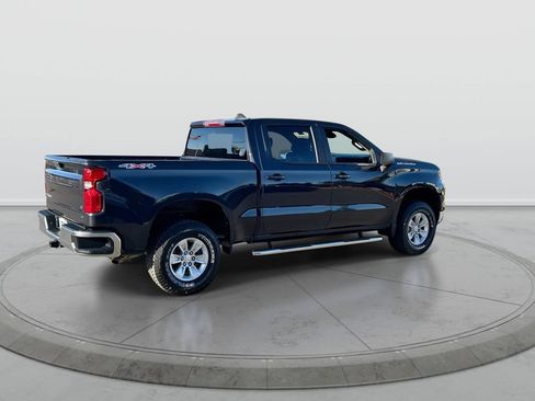 Used 2022 Chevrolet Silverado 1500 LT AWD/4WD image 8