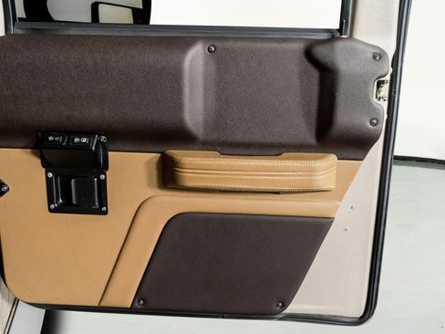 Used 2003 HUMMER H1 4-Door Wagon image 50