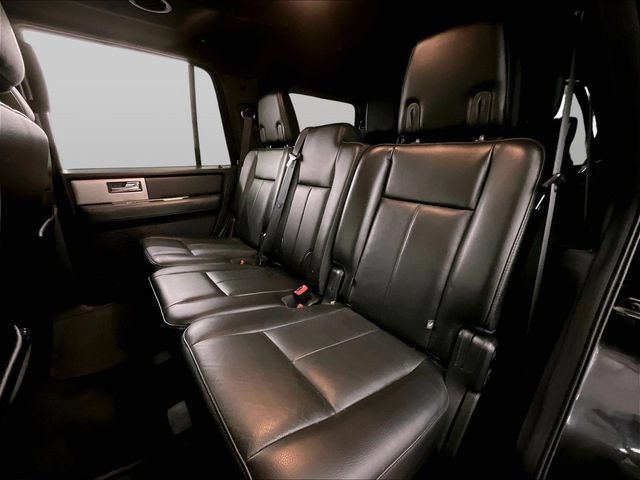Used 2016 Ford Expedition XLT w/ Equipment Group 202A AWD/4WD image 26