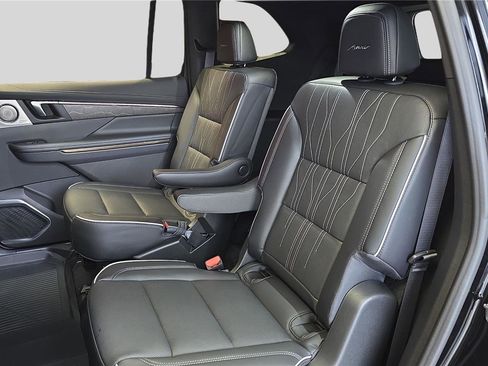 New 2026 Buick Enclave Avenir w/ Super Cruise Package image 15