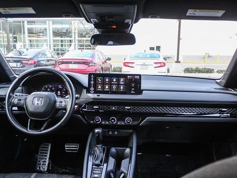 Used 2024 Honda Accord Sport image 18