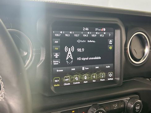 Used 2023 Jeep Wrangler Sahara w/ Cold Weather Group image 15