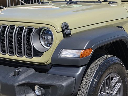 New 2026 Jeep Wrangler Unlimited Sport AWD/4WD image 8