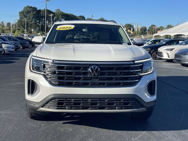 Certified 2026 Volkswagen Atlas SE FWD image 2