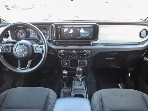 Used 2024 Jeep Wrangler Unlimited Sport AWD/4WD image 12