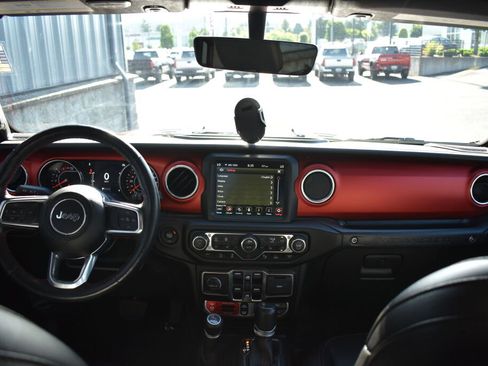 Used 2021 Jeep Wrangler Unlimited Rubicon AWD/4WD image 26